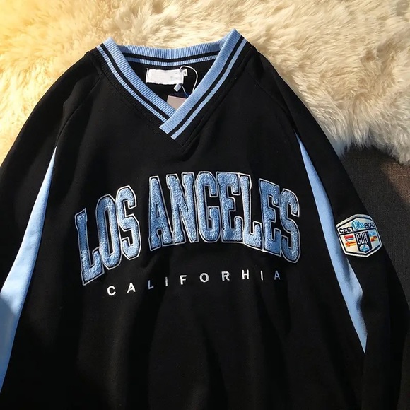 Vintage throwback retro Los Angeles crewneck. Available in two colours! - Picture 2 of 2